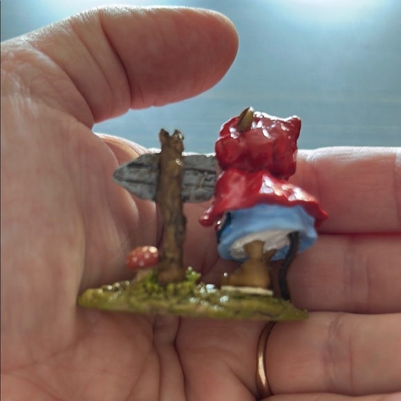 Reluctant Red Wee Forest Folk - Picture 3 of 5